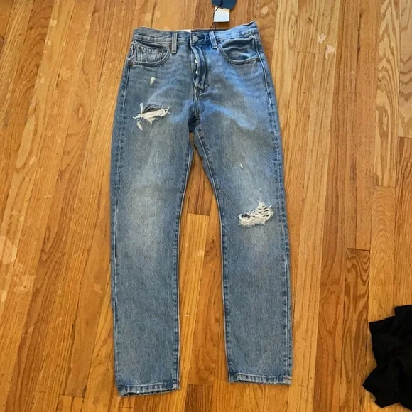 Previously loved Levi’s 502 skinny high rise skinny leg jeans - Picture 3 of 10